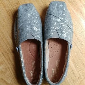 Toms women shoes size 8.5